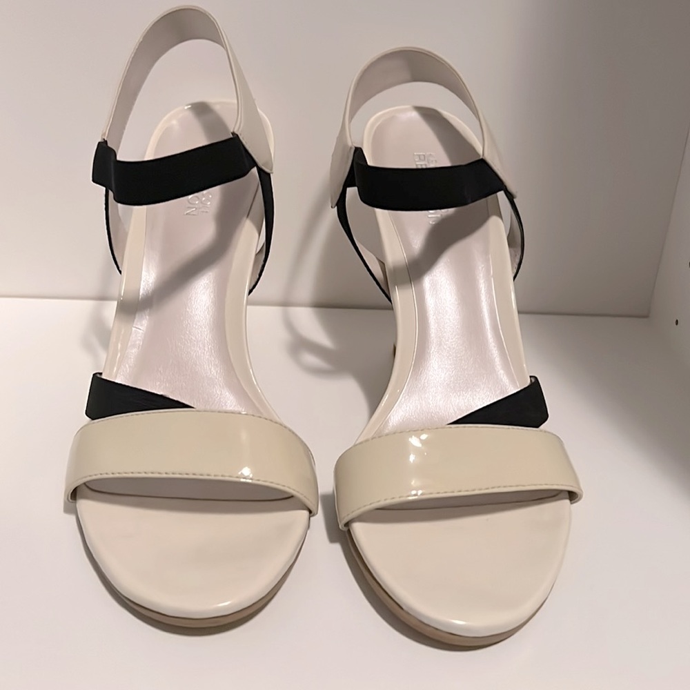 Keneth Cole “Know Better AY” heeled sandals
